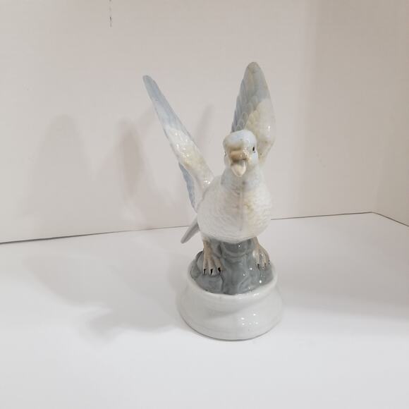 Vintage ceramic porcelain dove - Picture 1 of 15